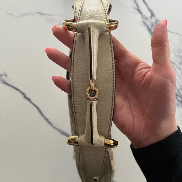 Gucci Shoulder Bag - Picture 2 of 6